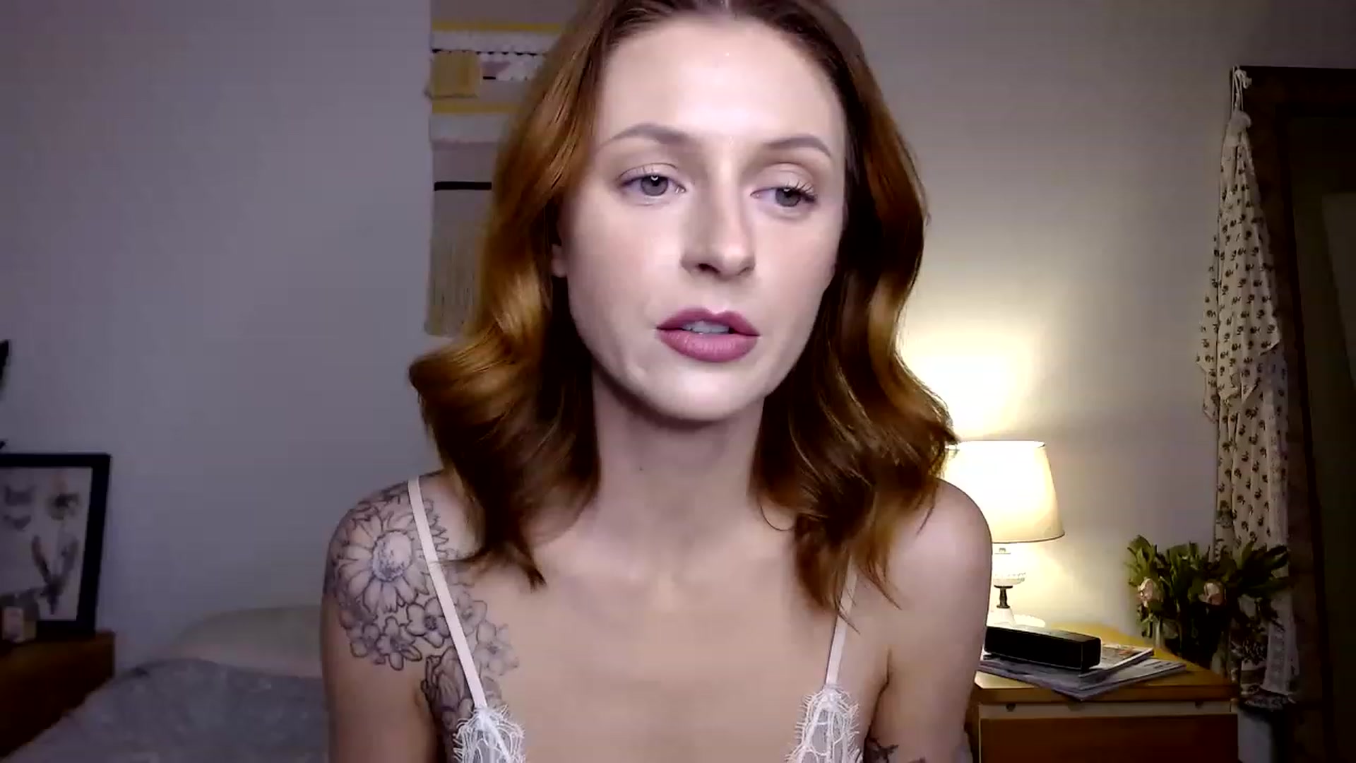 Gallery image thumbnail from theejolittle's myfreecams stream on, 12/05/2022, 24:07 image 3 of 20