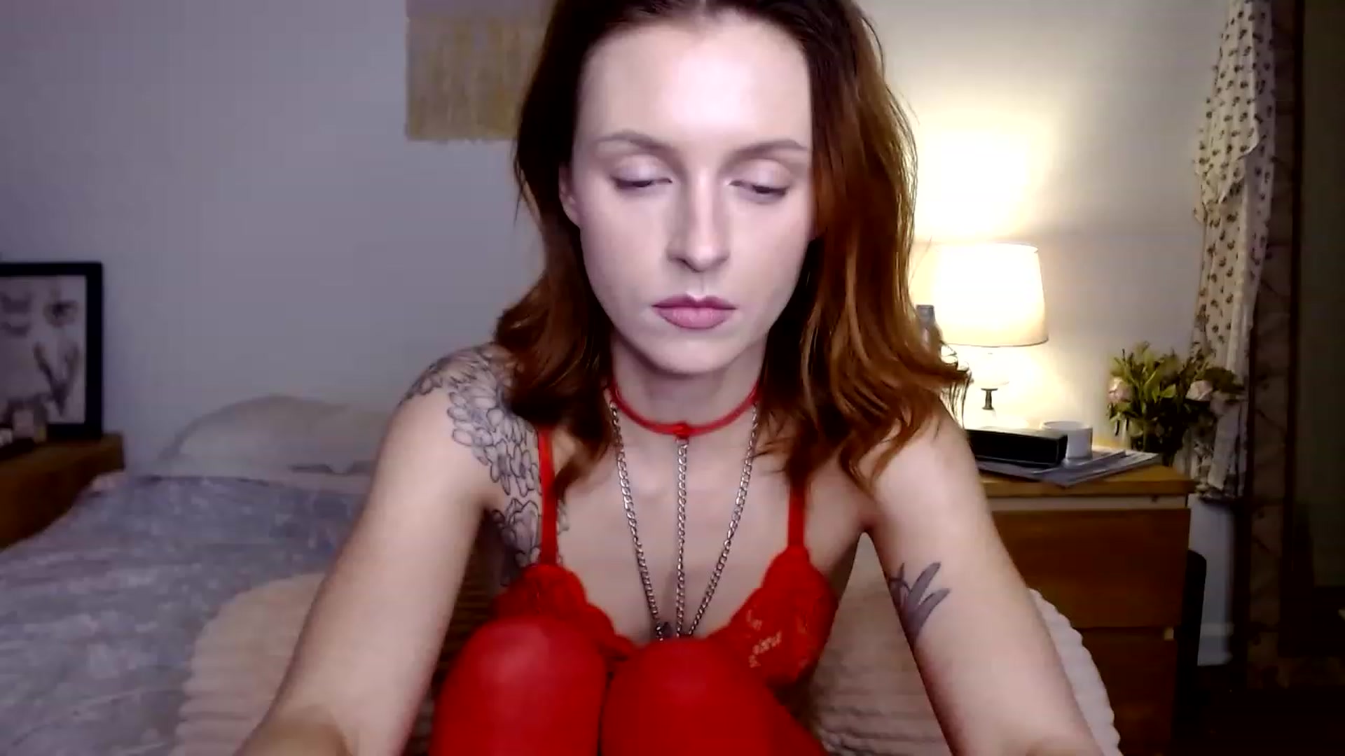 Gallery image thumbnail from theejolittle's myfreecams stream on, 12/23/2022, 23:21 image 8 of 20