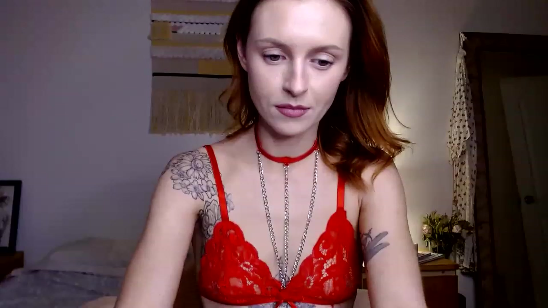 Gallery image thumbnail from theejolittle's myfreecams stream on, 12/23/2022, 23:21 image 17 of 20