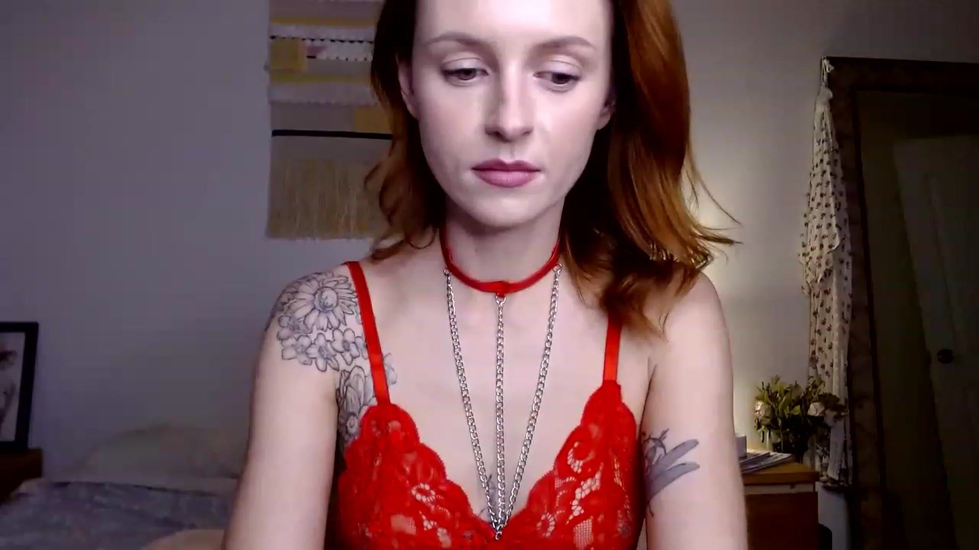 Gallery image thumbnail from theejolittle's myfreecams stream on, 12/23/2022, 23:21 image 18 of 20