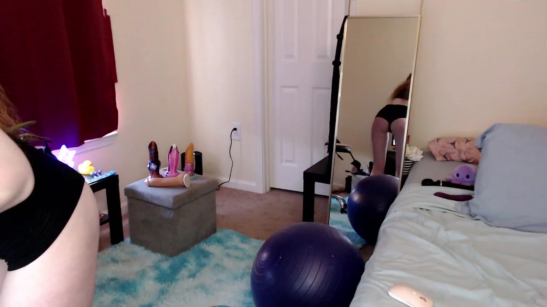 Gallery image thumbnail from thelilysparks's myfreecams stream on, 12/27/2022, 16:21 image 20 of 20