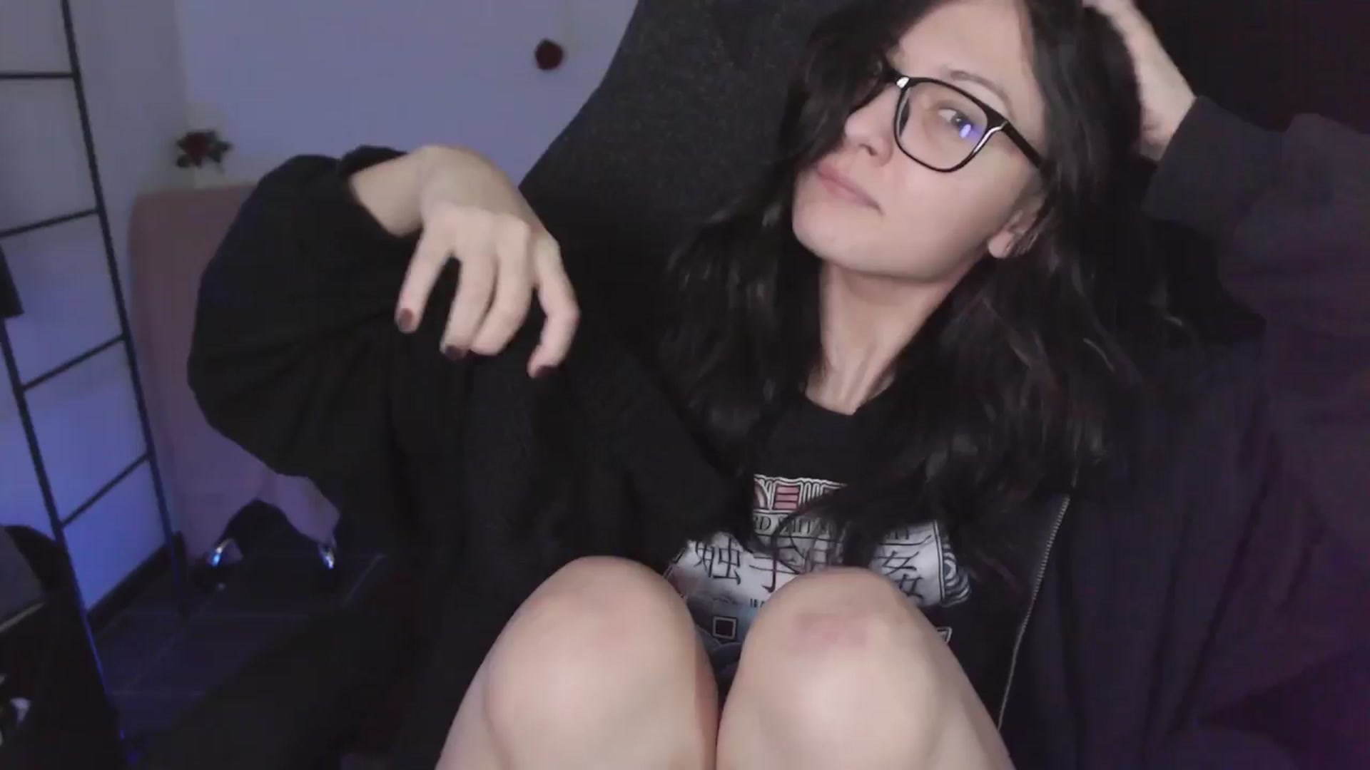Gallery image thumbnail from theroom's myfreecams stream on, 03/26/2024, 05:53 image 7 of 20