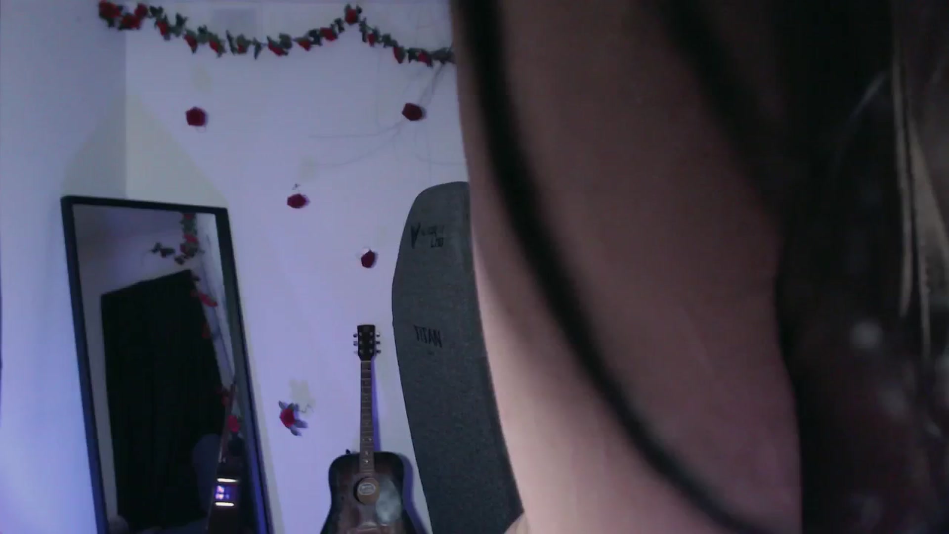 Gallery image thumbnail from theroom's myfreecams stream on, 05/09/2024, 01:09 image 13 of 20