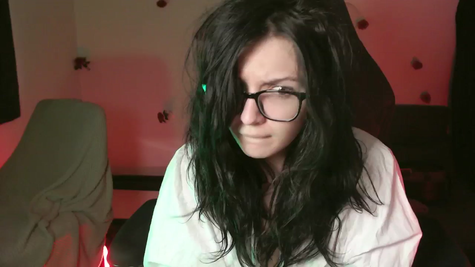 Gallery image thumbnail from theroom's myfreecams stream on, 05/09/2024, 06:24 image 17 of 20
