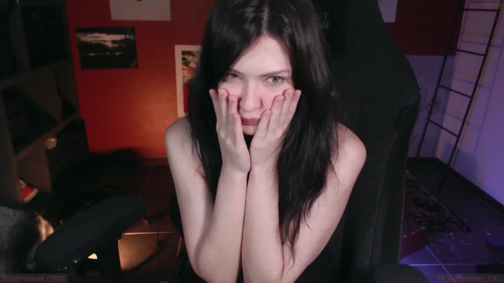 Gallery image thumbnail from theroom's myfreecams stream on, 11/20/2024, 24:57 image 18 of 20