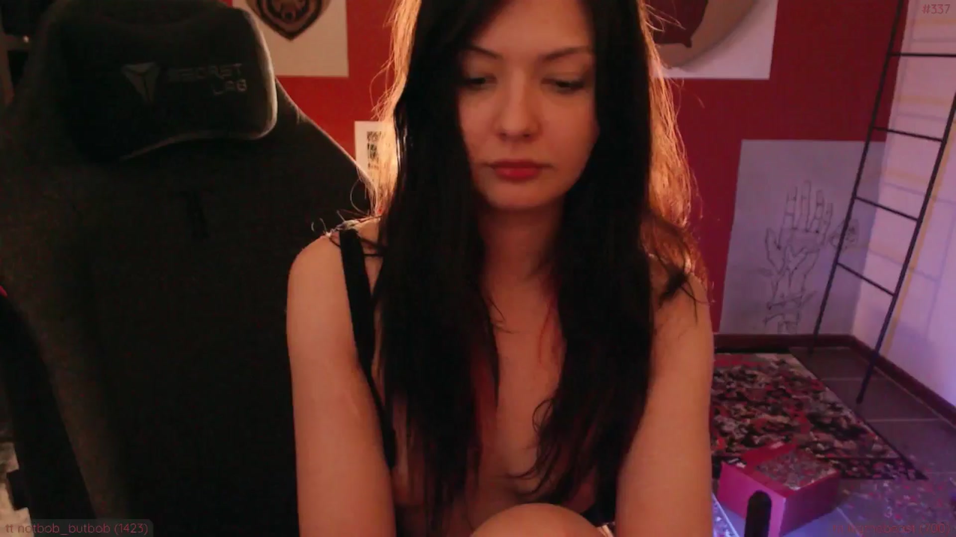 Gallery image thumbnail from theroom's myfreecams stream on, 11/20/2024, 06:03 image 9 of 20