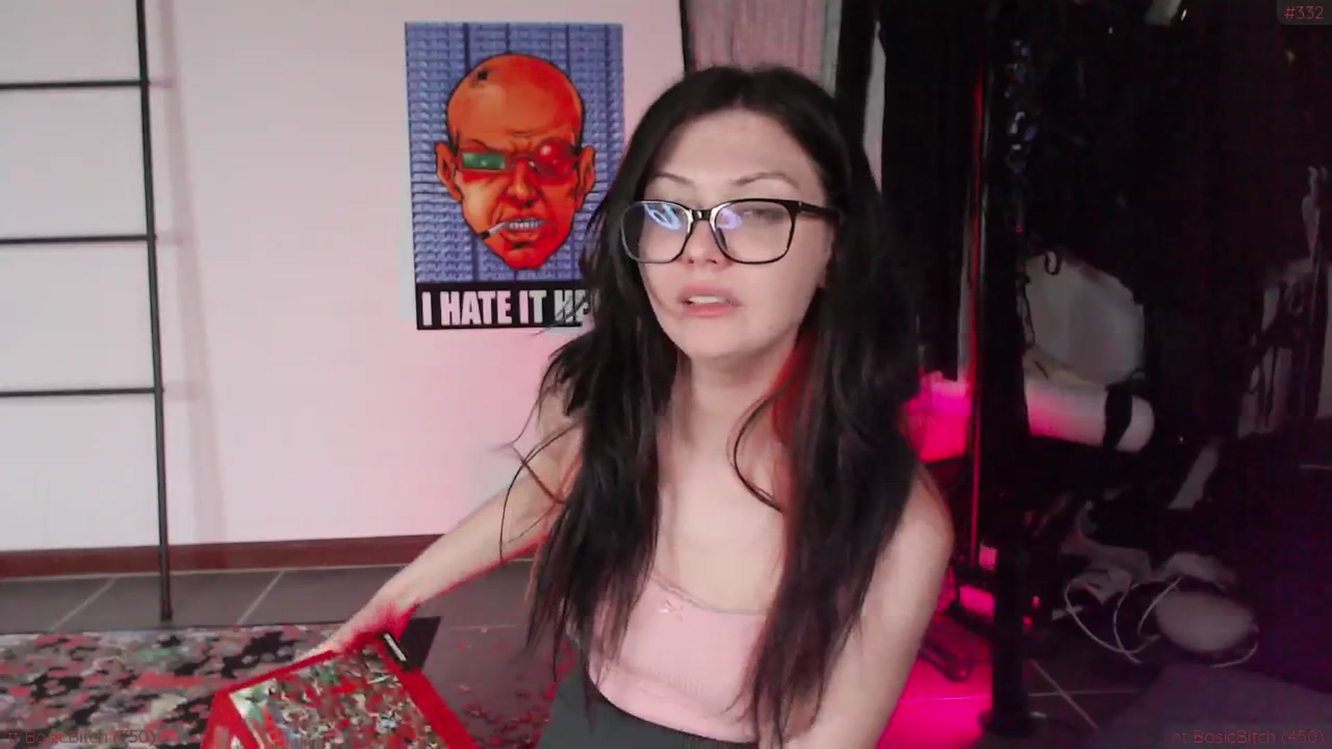 Gallery image thumbnail from theroom's myfreecams stream on, 11/21/2024, 08:49 image 11 of 20