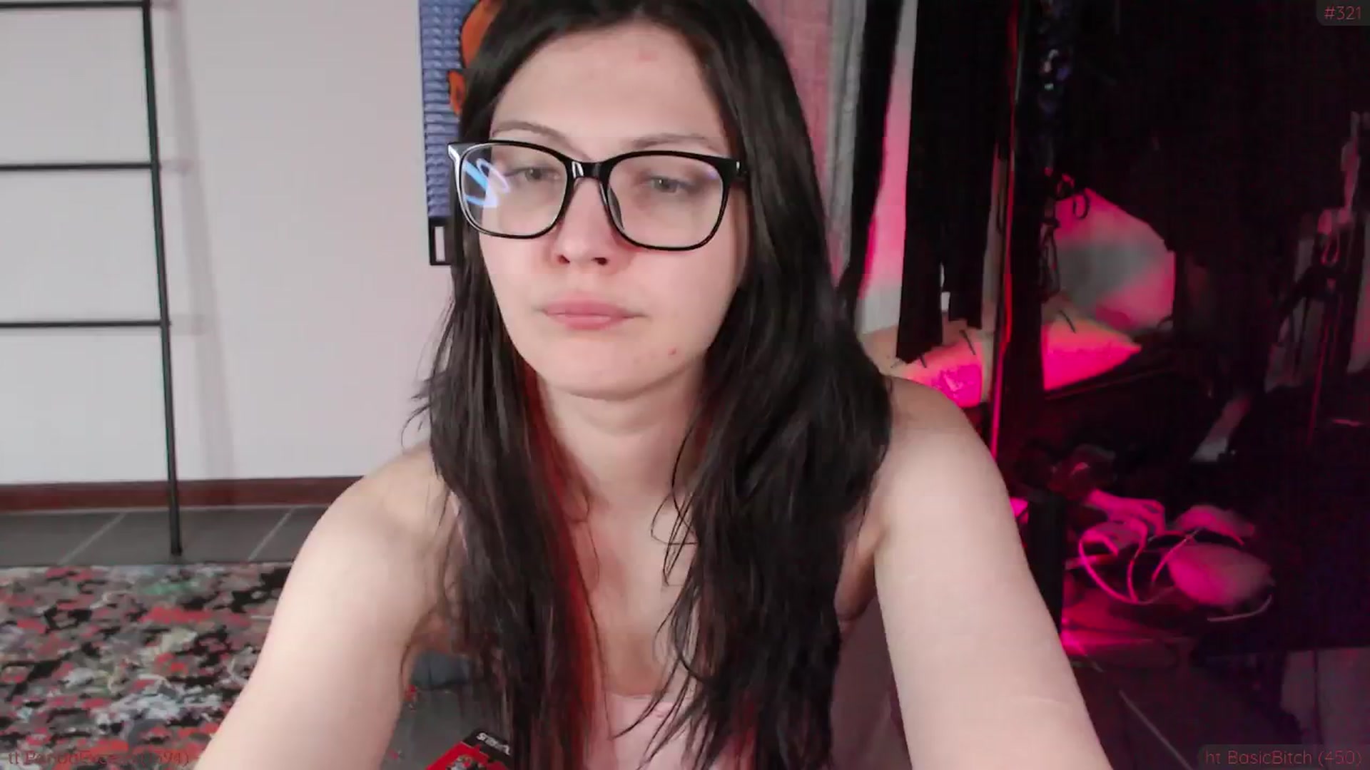 Gallery image thumbnail from theroom's myfreecams stream on, 11/21/2024, 10:21 image 18 of 20