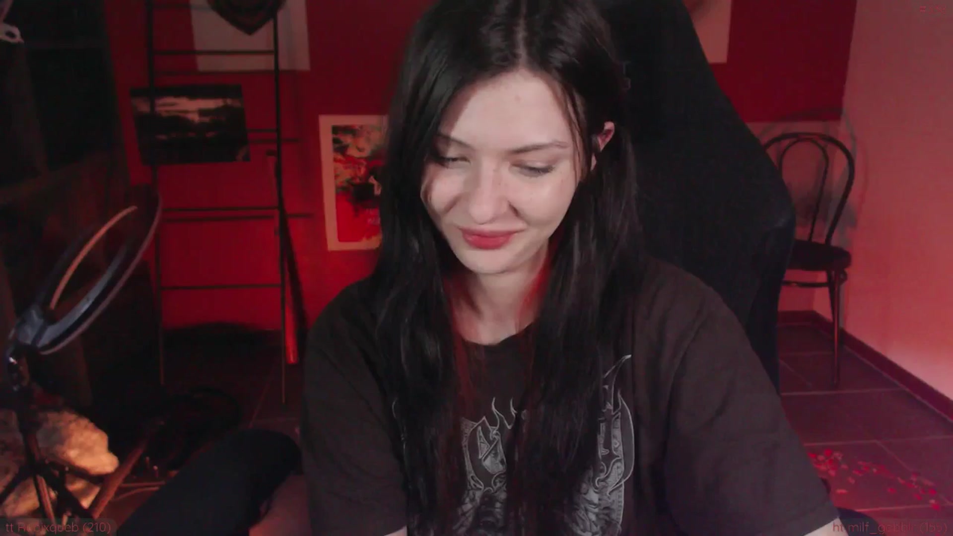 Gallery image thumbnail from theroom's myfreecams stream on, 11/22/2024, 06:09 image 7 of 20