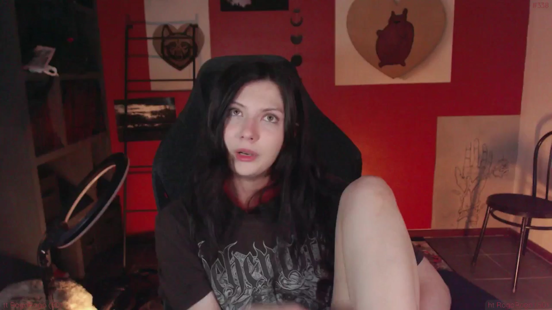 Gallery image thumbnail from theroom's myfreecams stream on, 11/22/2024, 06:09 image 3 of 20