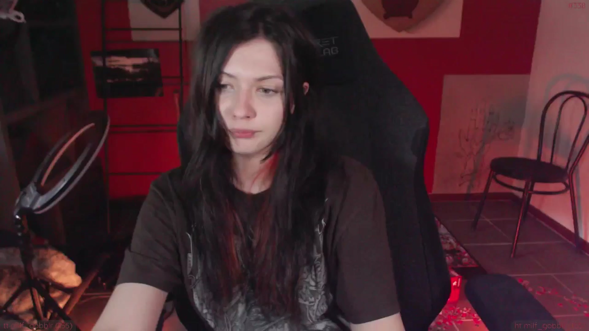 Gallery image thumbnail from theroom's myfreecams stream on, 11/22/2024, 06:09 image 6 of 20
