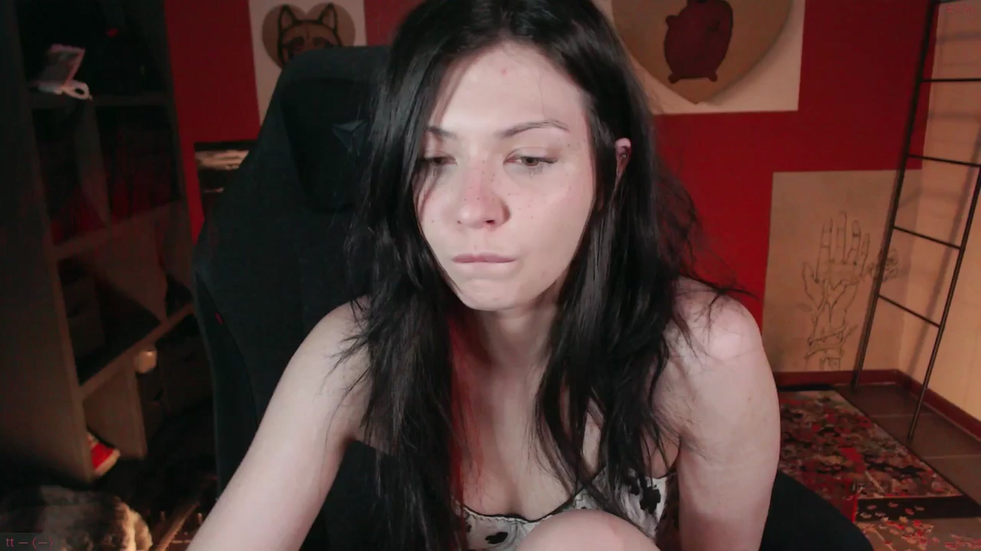 Gallery image thumbnail from theroom's myfreecams stream on, 11/22/2024, 06:09 image 1 of 20