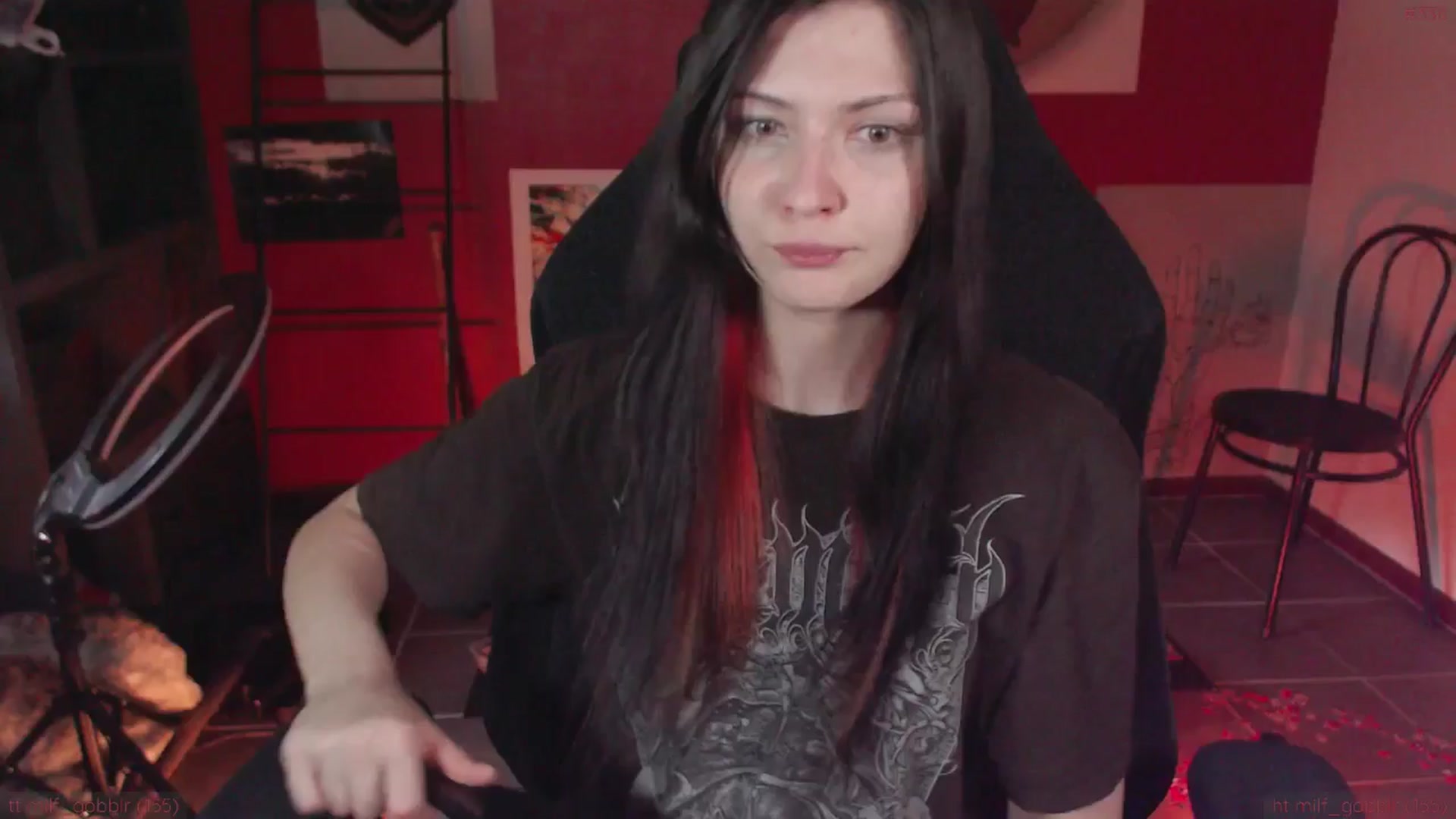 Gallery image thumbnail from theroom's myfreecams stream on, 11/22/2024, 06:09 image 6 of 20
