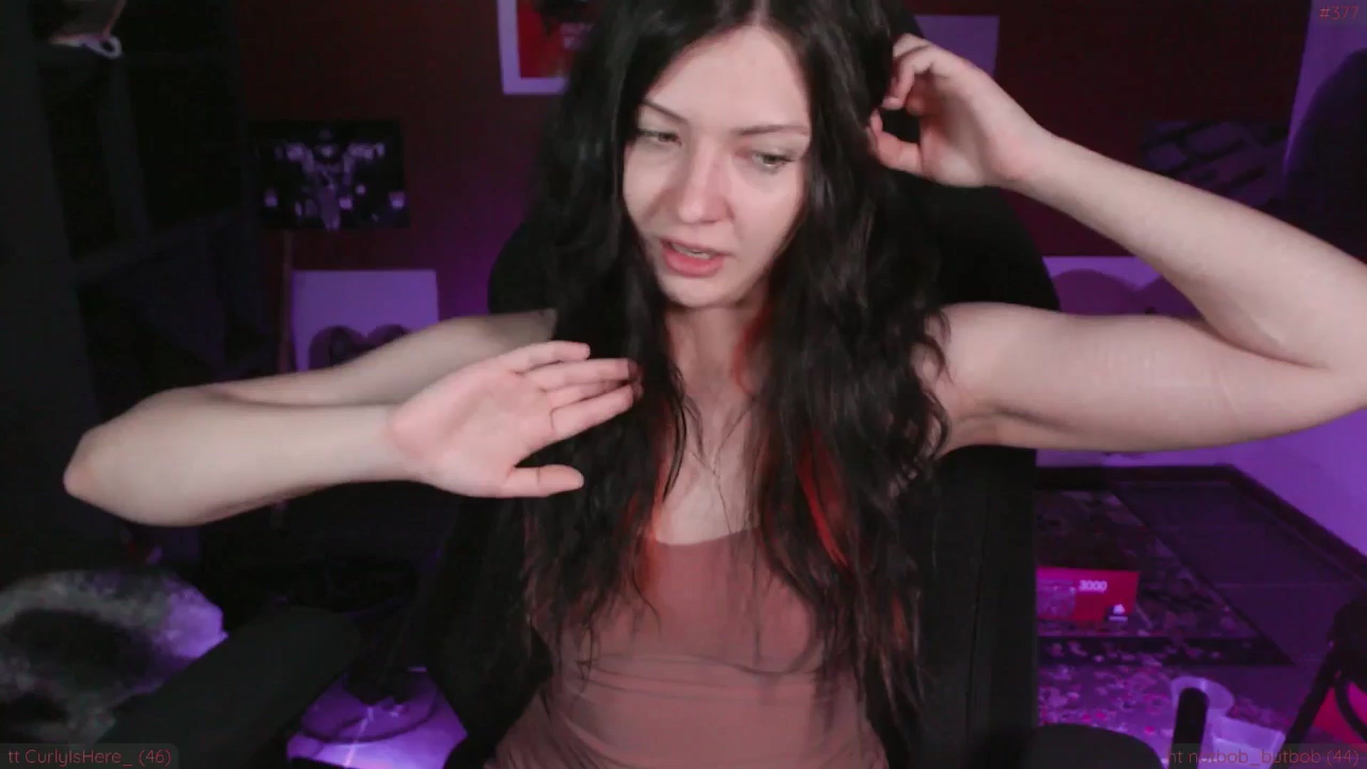 Gallery image thumbnail from theroom's myfreecams stream on, 11/24/2024, 02:33 image 15 of 20