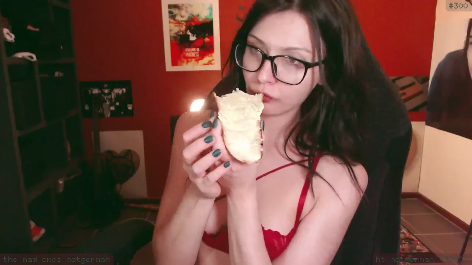Gallery image thumbnail from theroom's myfreecams stream on, 11/28/2024, 06:37 image 10 of 20