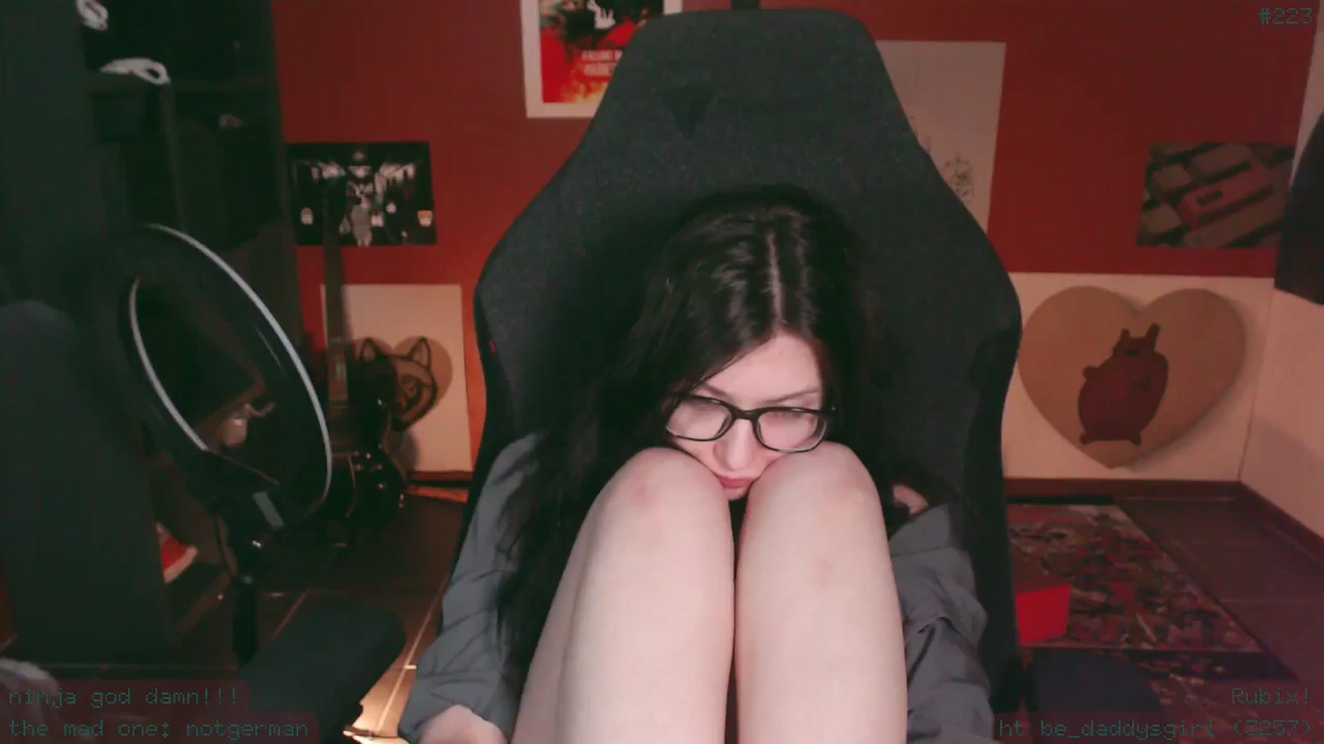 Gallery image thumbnail from theroom's myfreecams stream on, 11/28/2024, 07:04 image 12 of 20