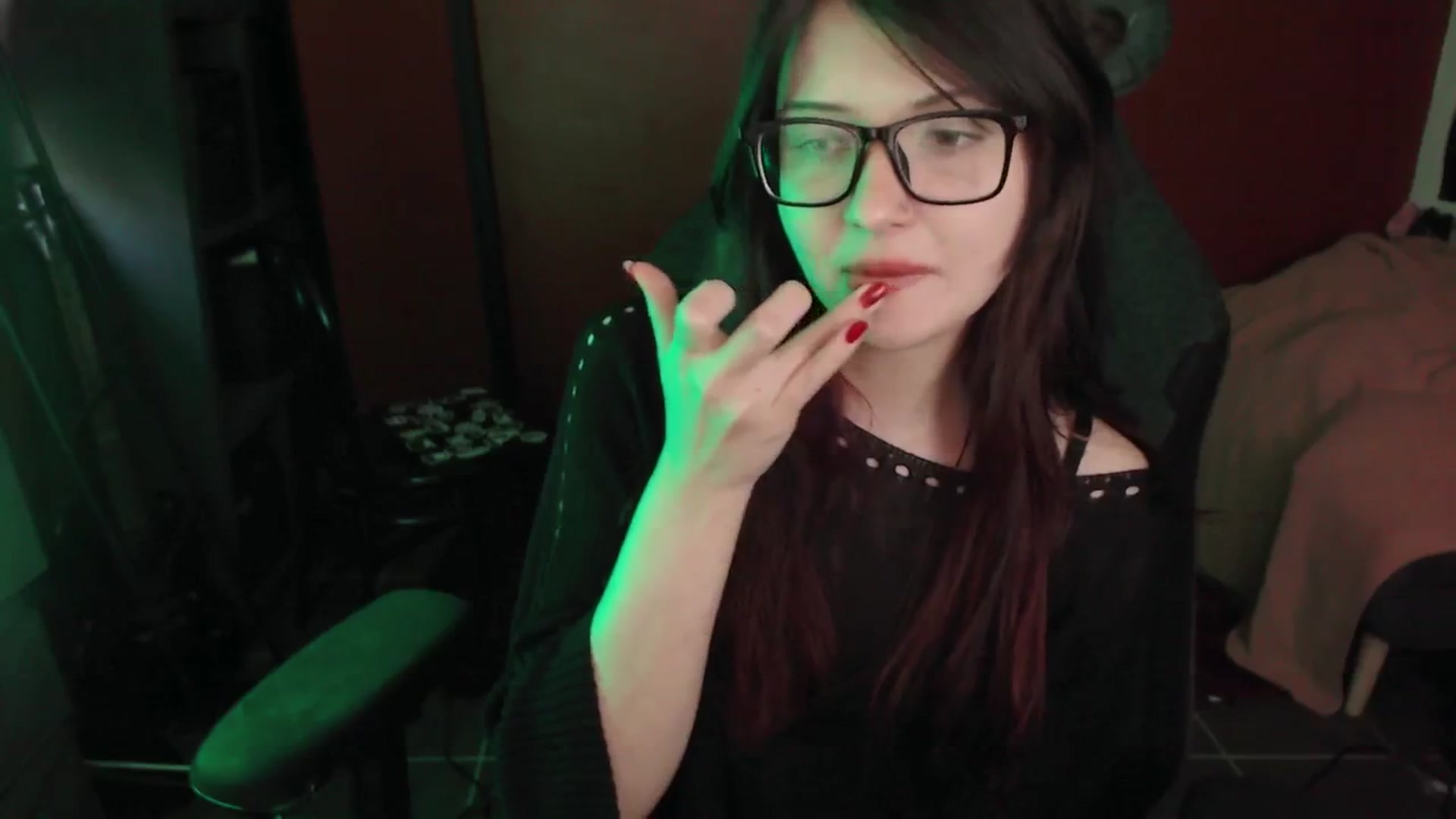 Gallery image thumbnail from theroom's myfreecams stream on, 05/22/2025, 06:27 image 10 of 20