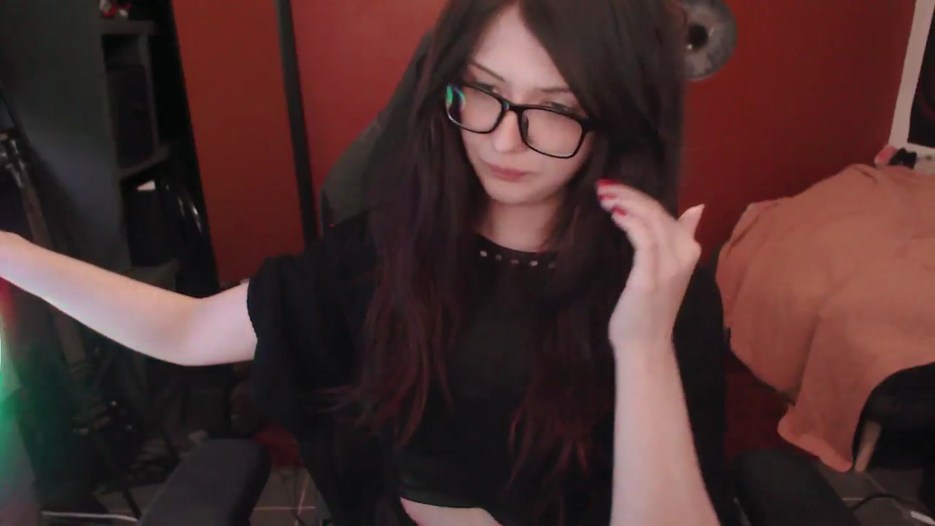 Gallery image thumbnail from theroom's myfreecams stream on, 05/22/2025, 06:27 image 7 of 20