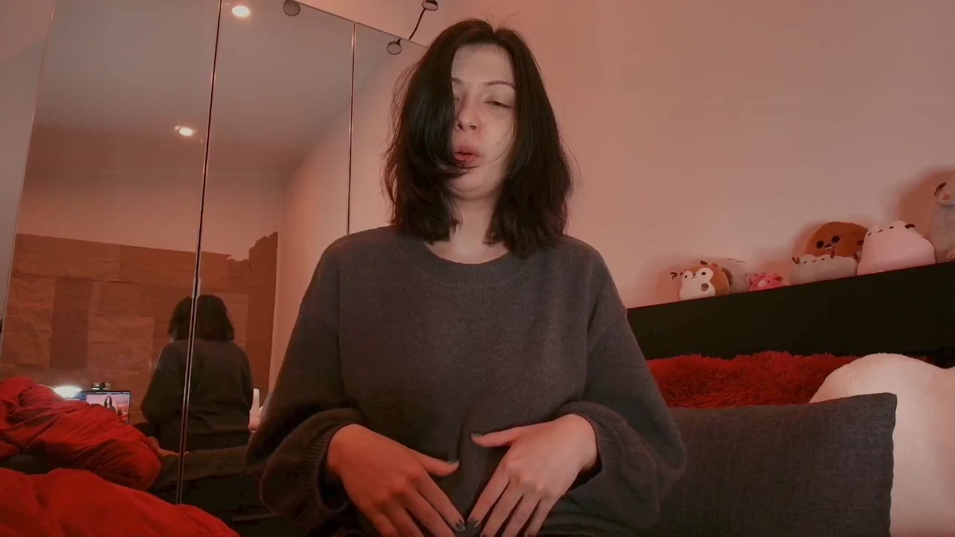 Gallery image thumbnail from theroom's myfreecams stream on, 08/17/2025, 03:01 image 3 of 20