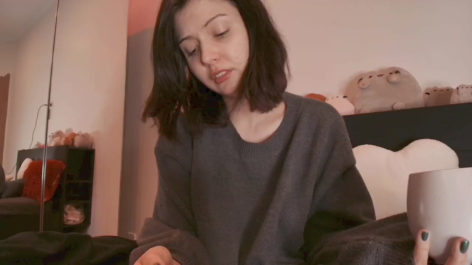 Gallery image thumbnail from theroom's myfreecams stream on, 08/17/2025, 06:31 image 1 of 20