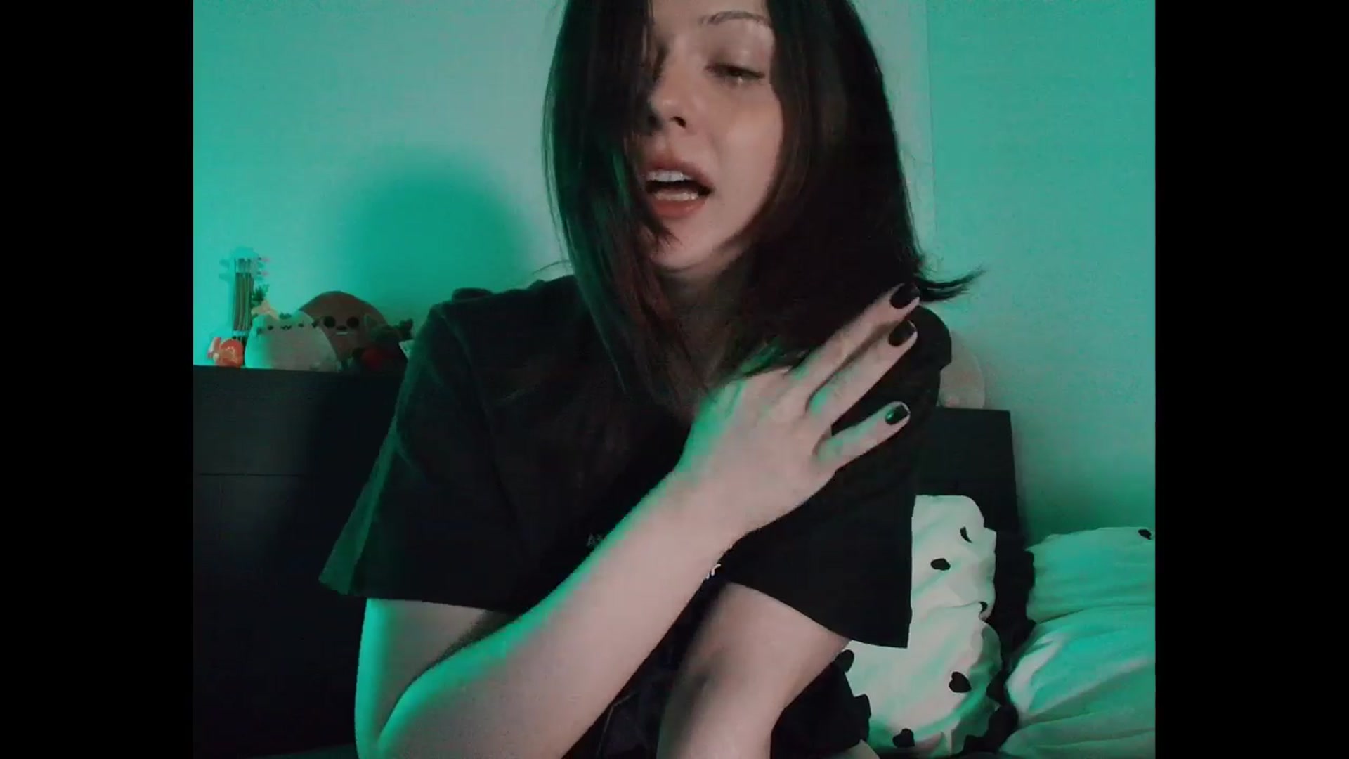 Gallery image thumbnail from theroom's myfreecams stream on, 03/04/2026, 24:02 image 5 of 20