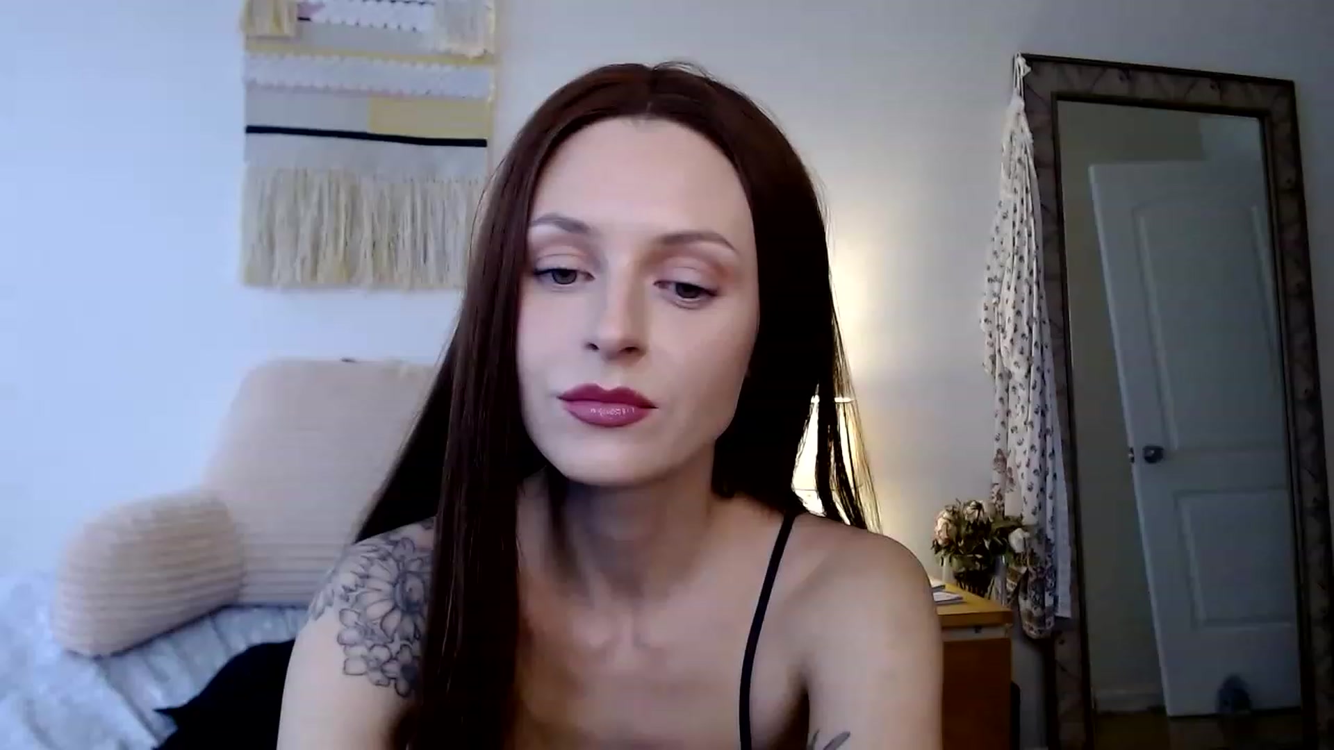 Gallery image thumbnail from therosethorne's myfreecams stream on, 01/20/2023, 20:52 image 1 of 20