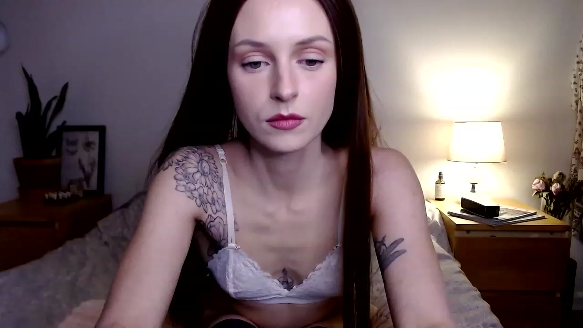 Gallery image thumbnail from therosethorne's myfreecams stream on, 01/26/2023, 24:25 image 19 of 20