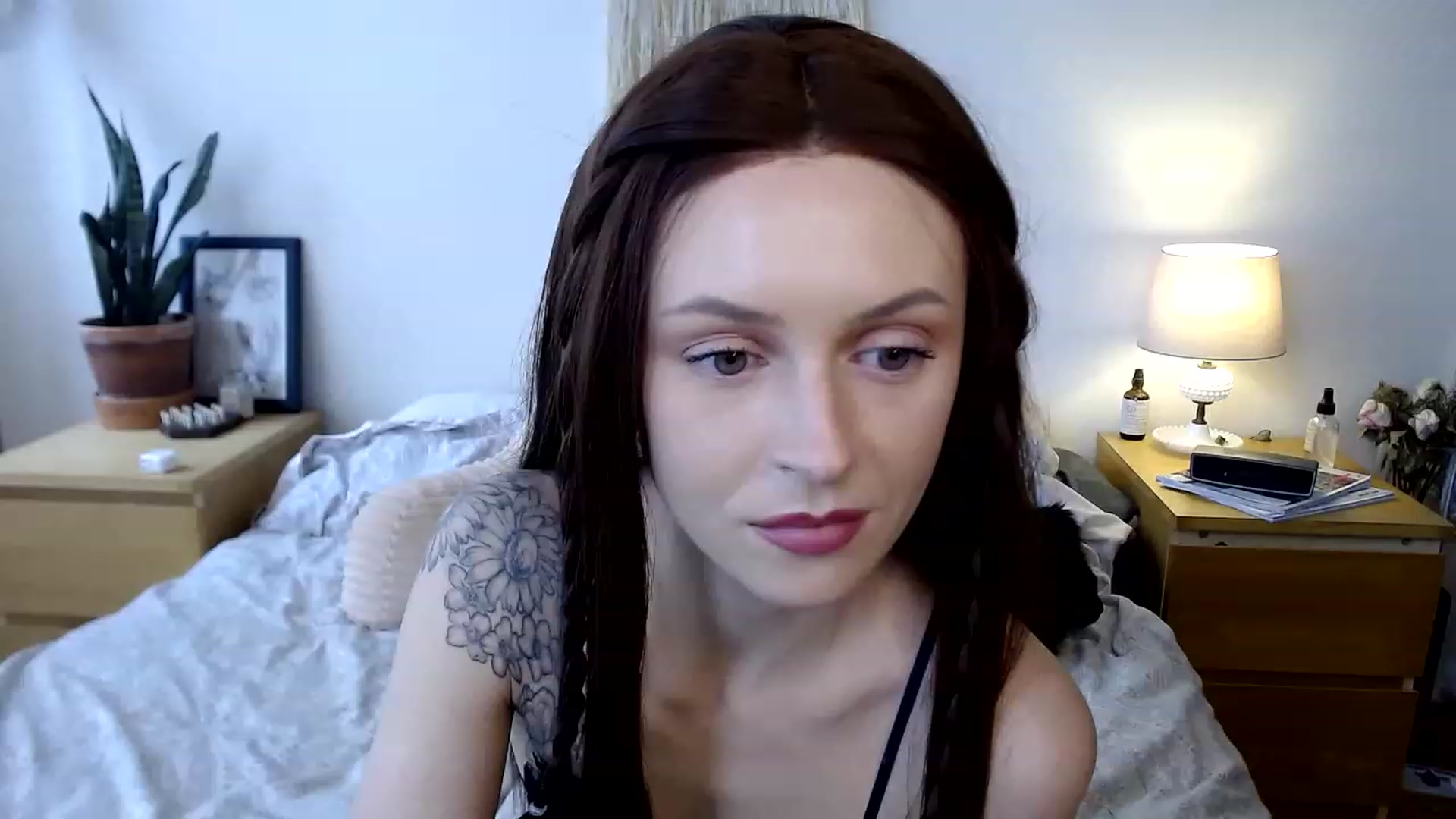Gallery image thumbnail from therosethorne's myfreecams stream on, 02/07/2023, 17:50 image 18 of 20