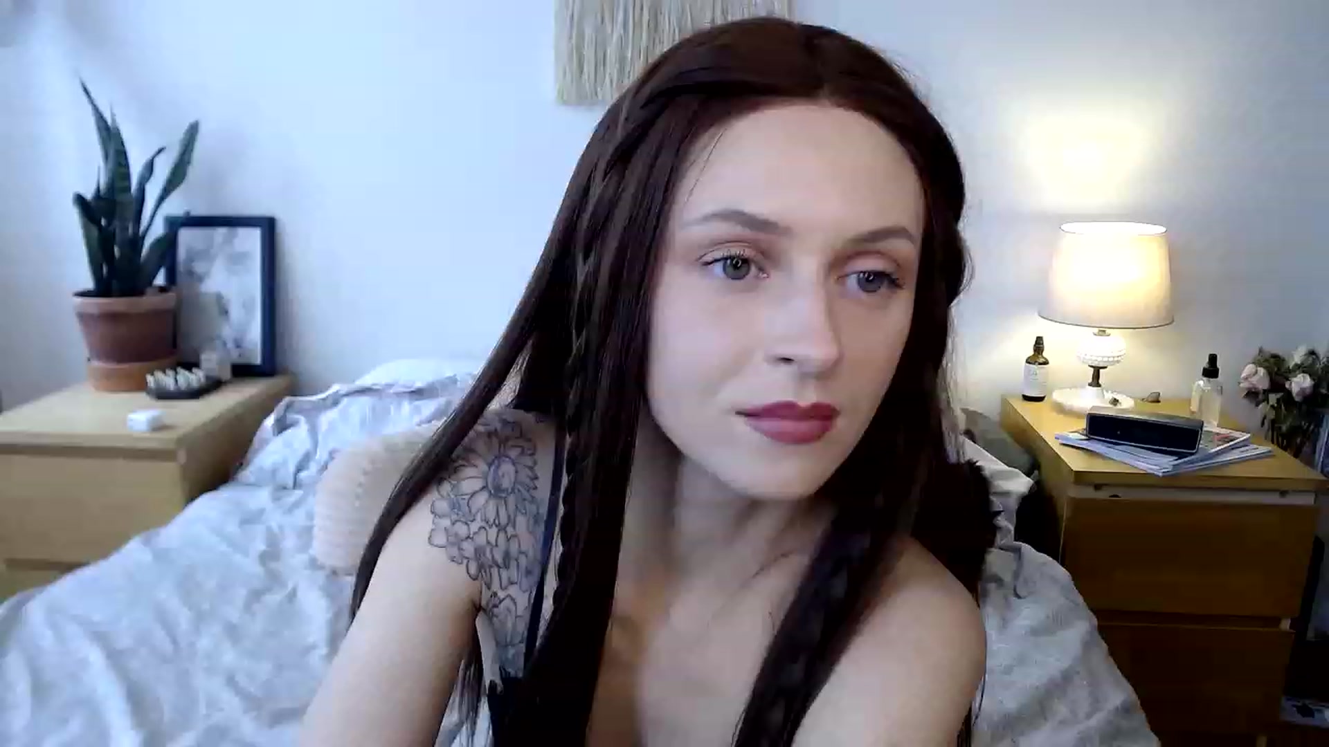 Gallery image thumbnail from therosethorne's myfreecams stream on, 02/07/2023, 17:50 image 16 of 20