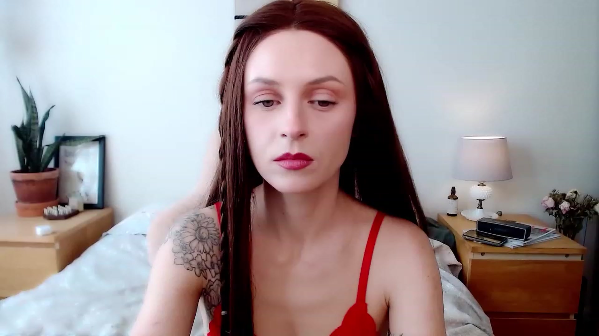 Gallery image thumbnail from therosethorne's myfreecams stream on, 02/17/2023, 20:56 image 10 of 20
