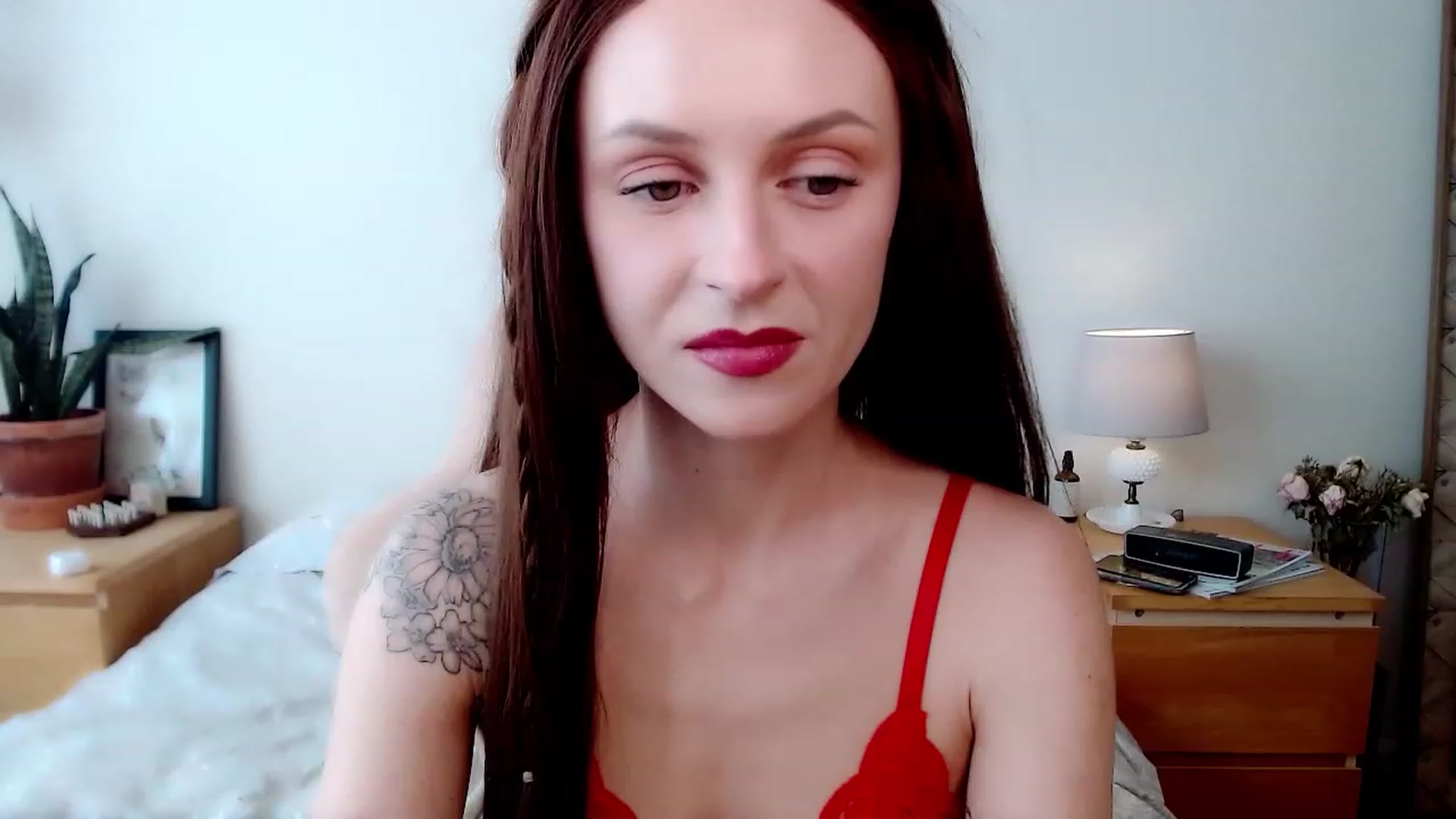 Gallery image thumbnail from therosethorne's myfreecams stream on, 02/17/2023, 20:56 image 5 of 20