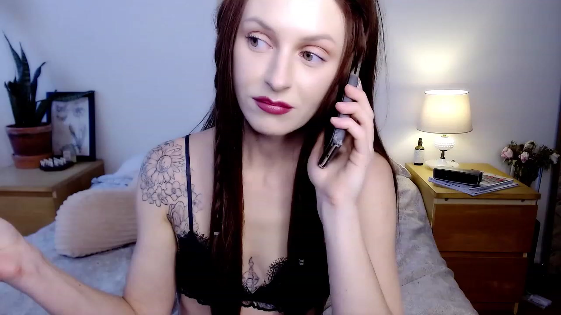 Gallery image thumbnail from therosethorne's myfreecams stream on, 02/20/2023, 24:03 image 1 of 20