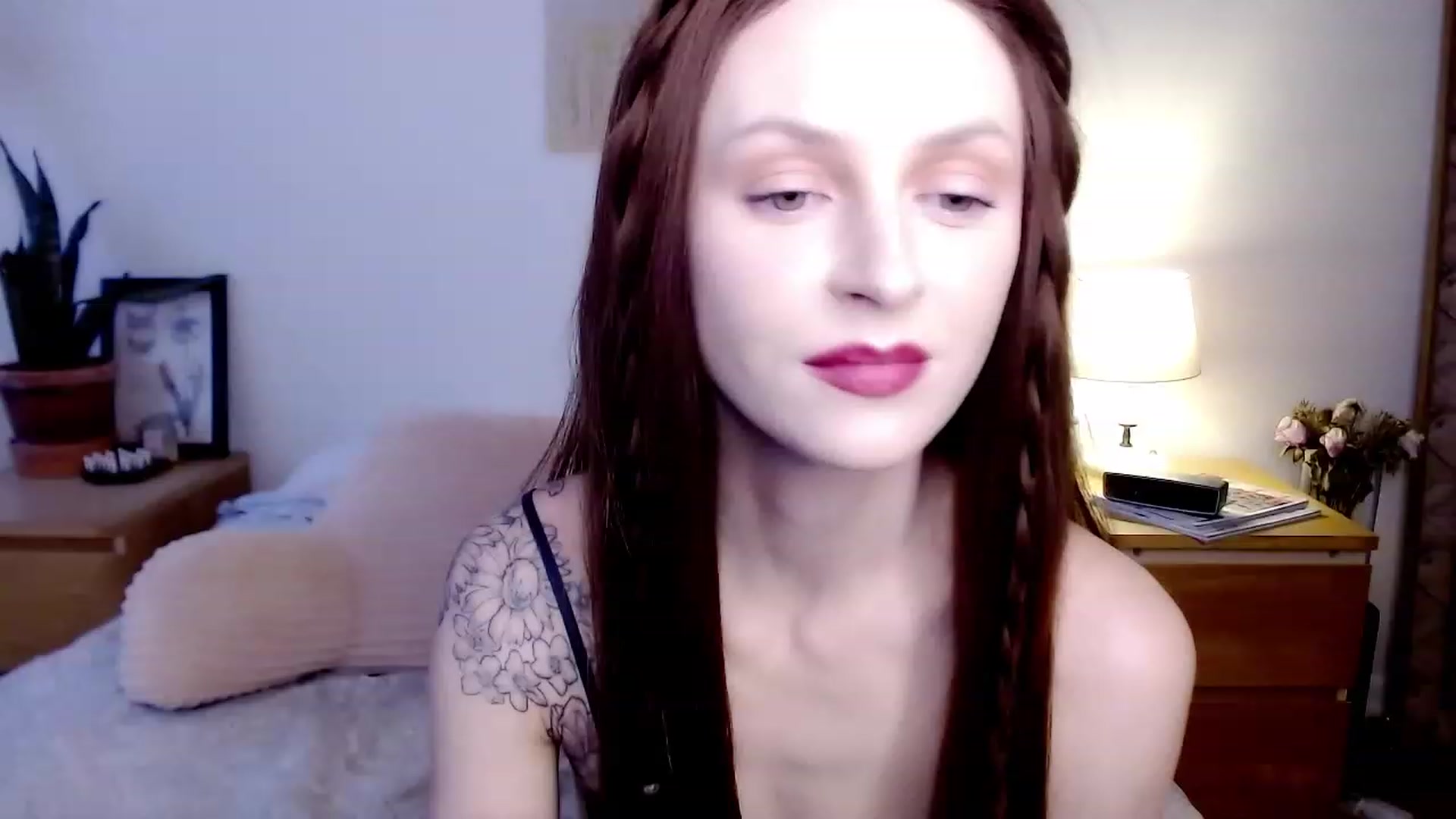 Gallery image thumbnail from therosethorne's myfreecams stream on, 02/20/2023, 24:03 image 9 of 20