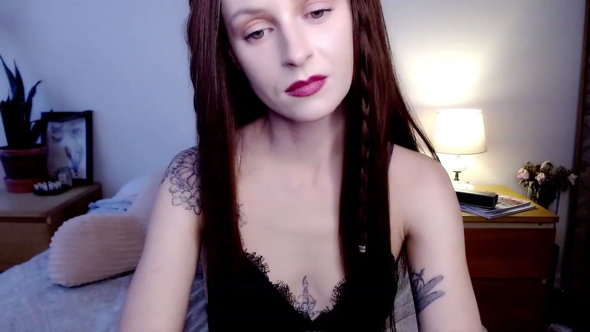 Gallery image thumbnail from therosethorne's myfreecams stream on, 02/20/2023, 24:03 image 7 of 20