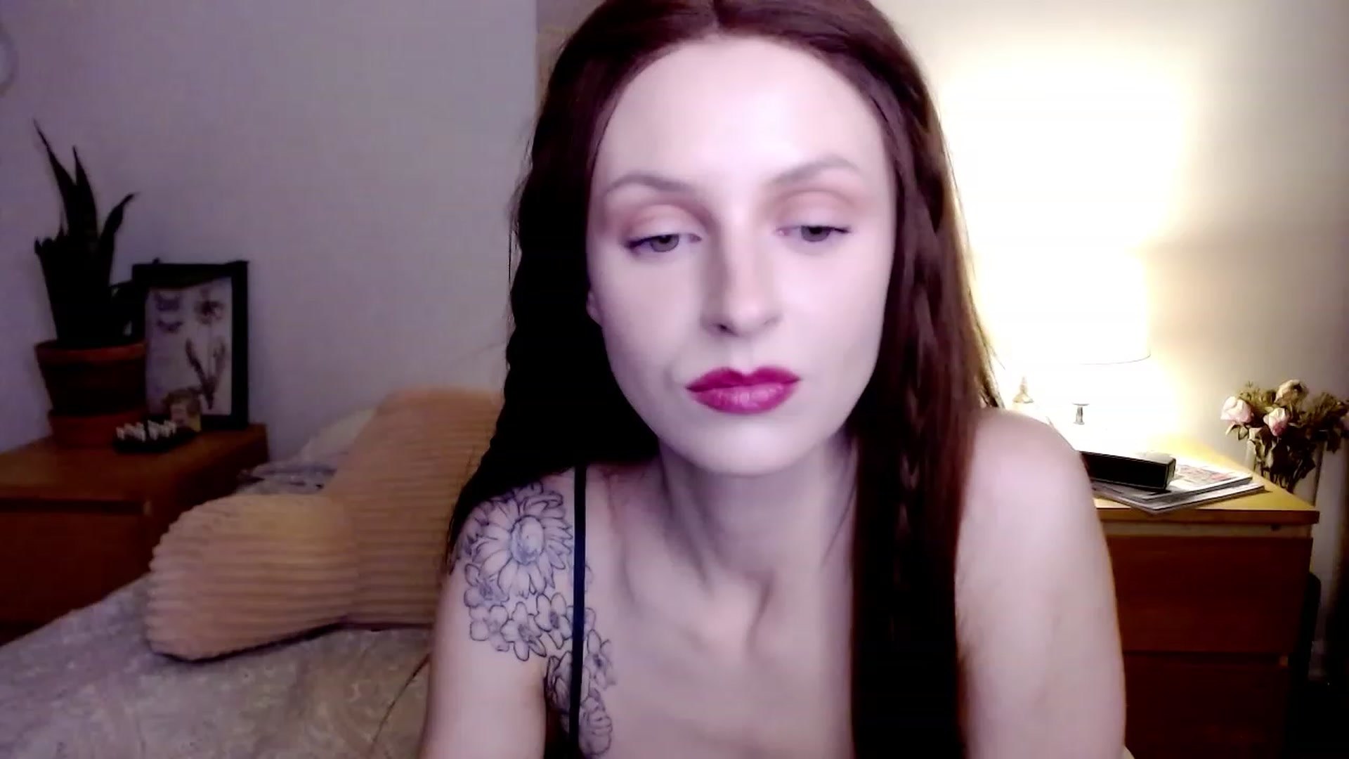 Gallery image thumbnail from therosethorne's myfreecams stream on, 02/20/2023, 24:30 image 15 of 20