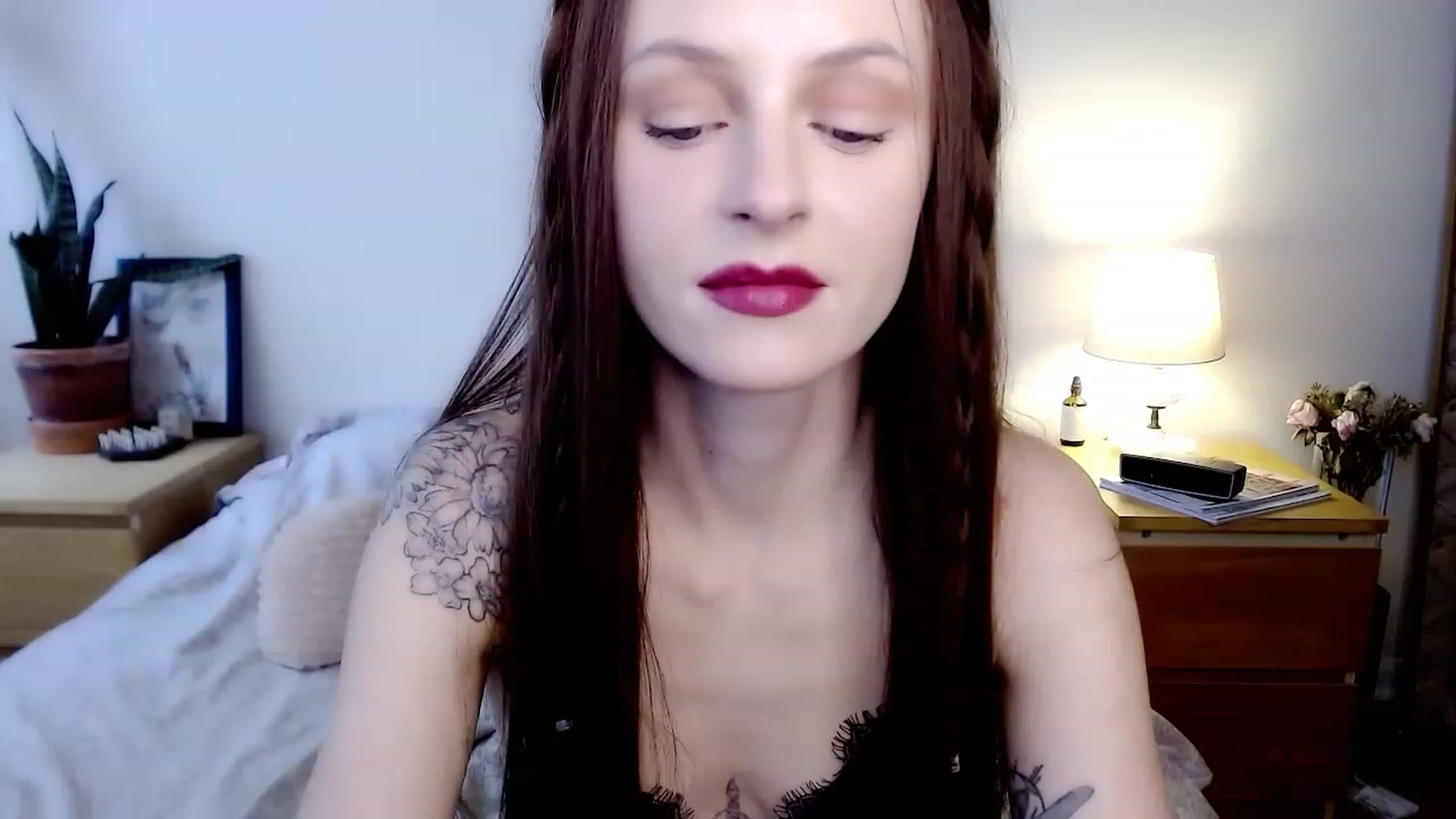 Gallery image thumbnail from therosethorne's myfreecams stream on, 02/22/2023, 20:36 image 6 of 20