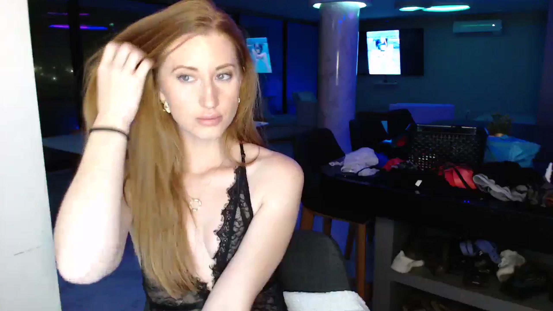 Gallery image thumbnail from thetigerqueen's myfreecams stream on, 06/14/2024, 08:20 image 13 of 20