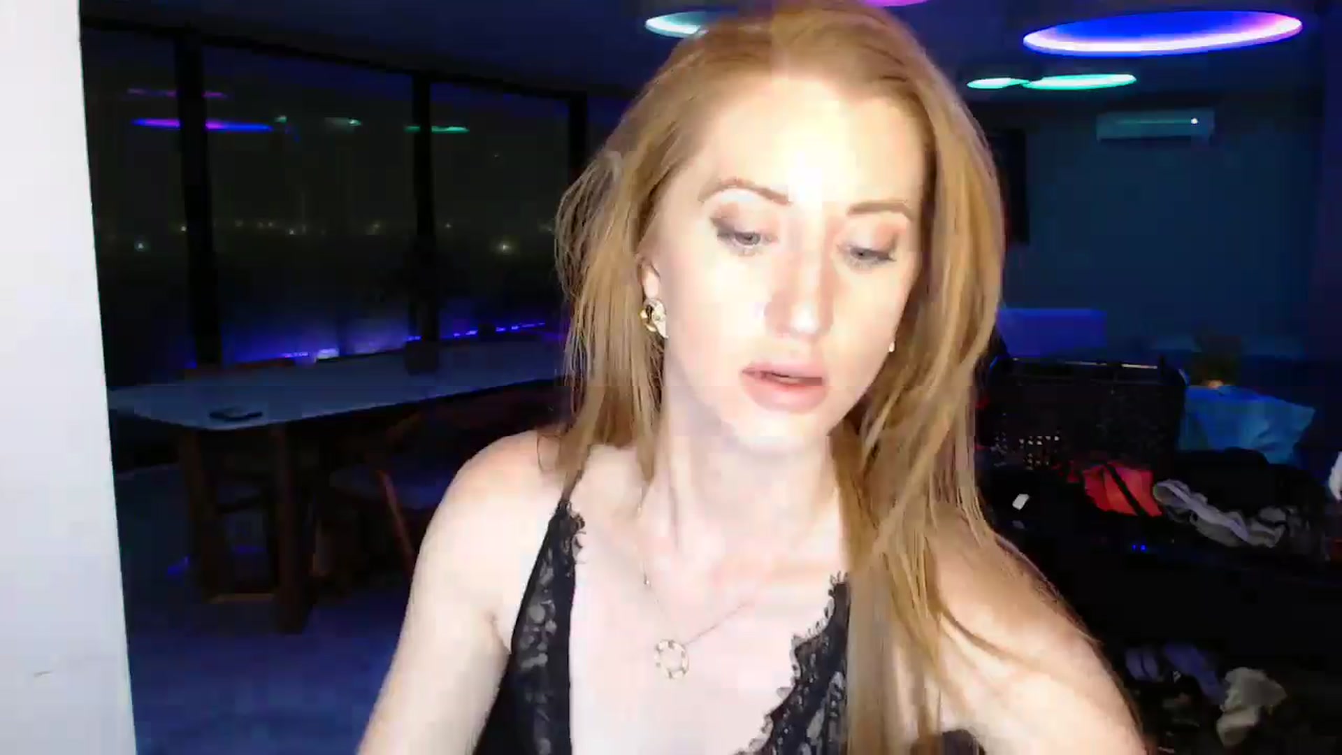 Gallery image thumbnail from thetigerqueen's myfreecams stream on, 06/14/2024, 08:20 image 17 of 20