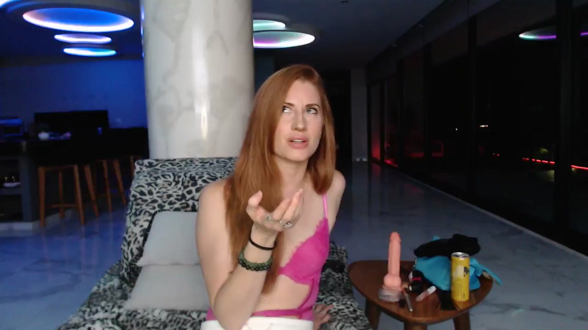 Gallery image thumbnail from thetigerqueen's myfreecams stream on, 07/01/2024, 07:54 image 12 of 20