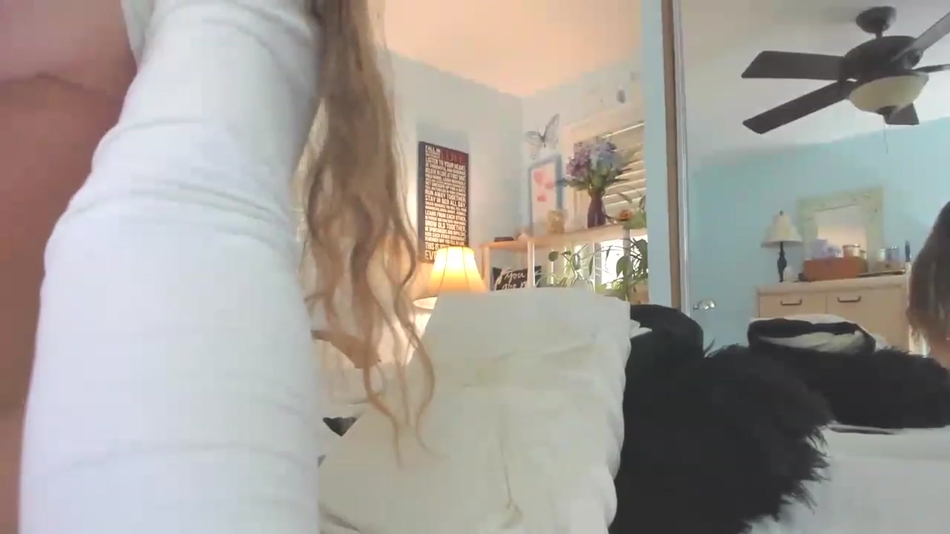 Gallery image thumbnail from thewolfof_MFC's myfreecams stream on, 05/01/2023, 17:43 image 8 of 20