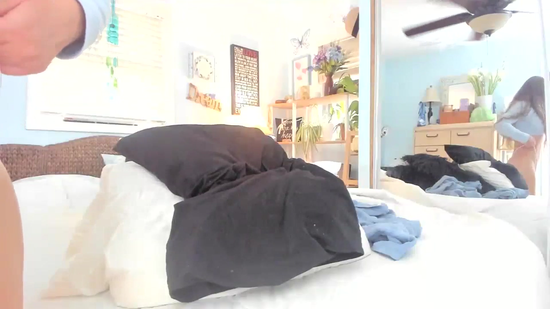 Gallery image thumbnail from thewolfof_MFC's myfreecams stream on, 07/29/2023, 16:16 image 7 of 20