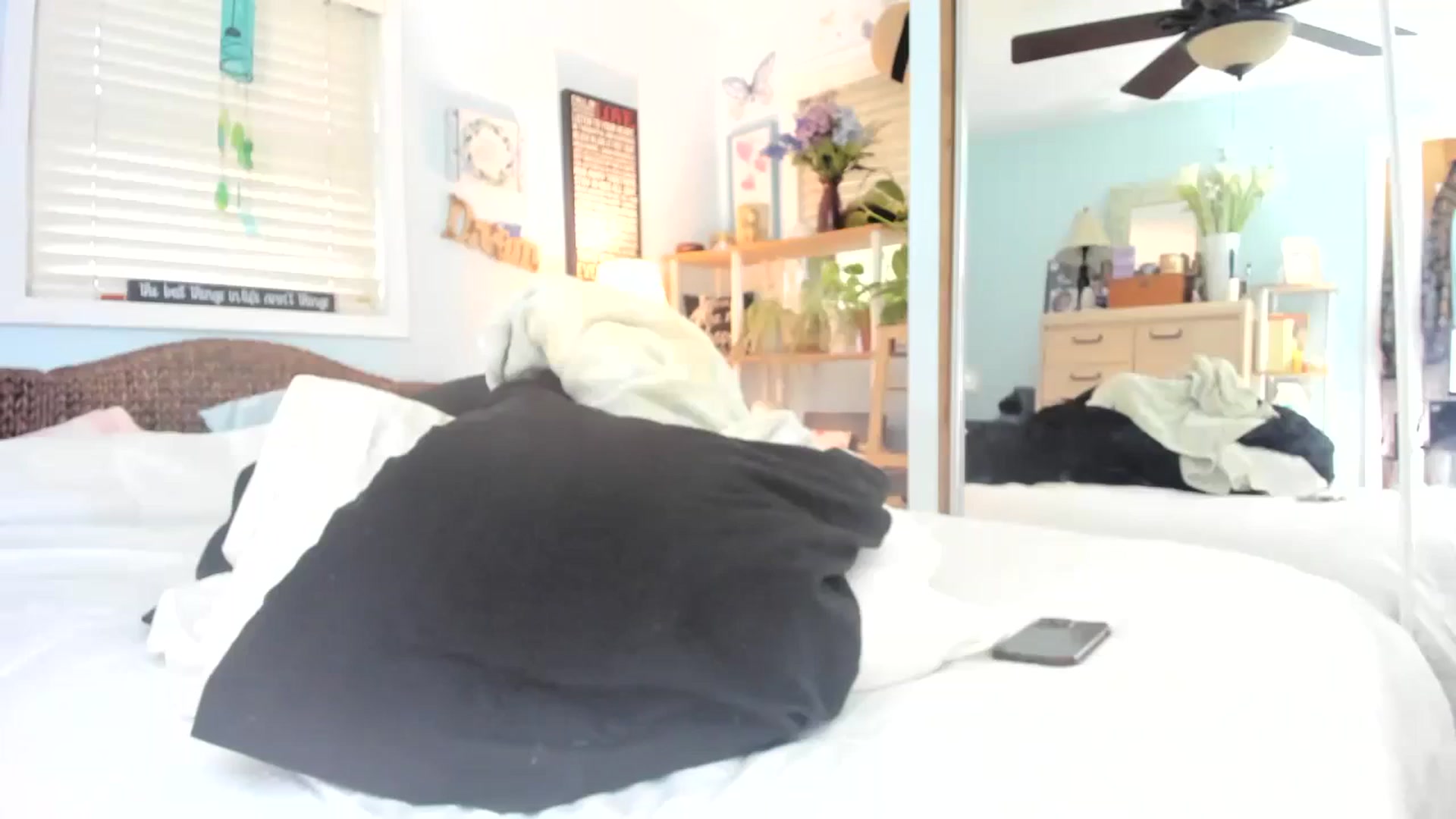 Gallery image thumbnail from thewolfof_MFC's myfreecams stream on, 10/16/2023, 18:25 image 8 of 20