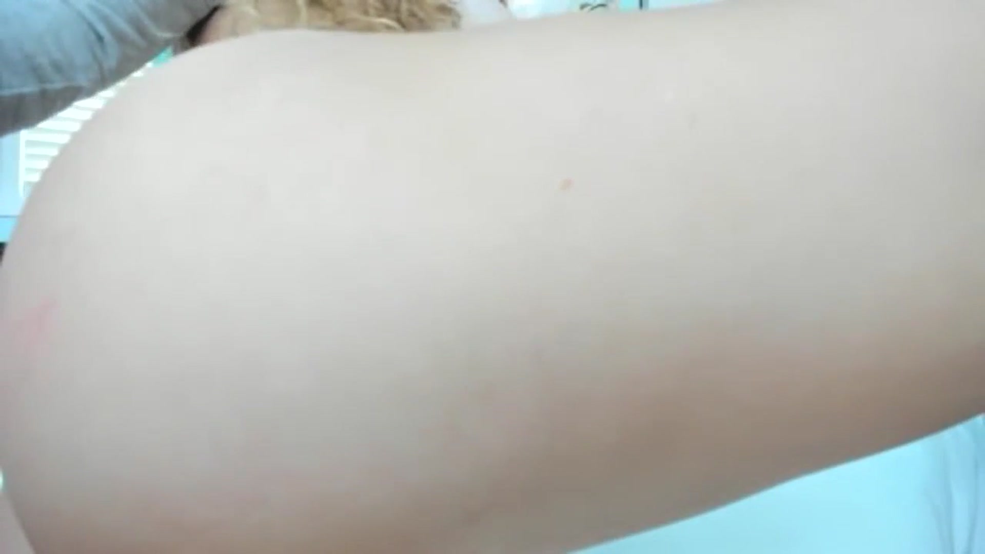Gallery image thumbnail from thewolfof_MFC's myfreecams stream on, 08/17/2024, 15:45 image 17 of 20