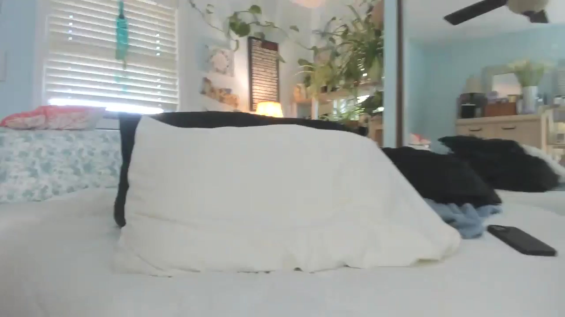 Gallery image thumbnail from thewolfof_MFC's myfreecams stream on, 11/01/2024, 16:10 image 11 of 20