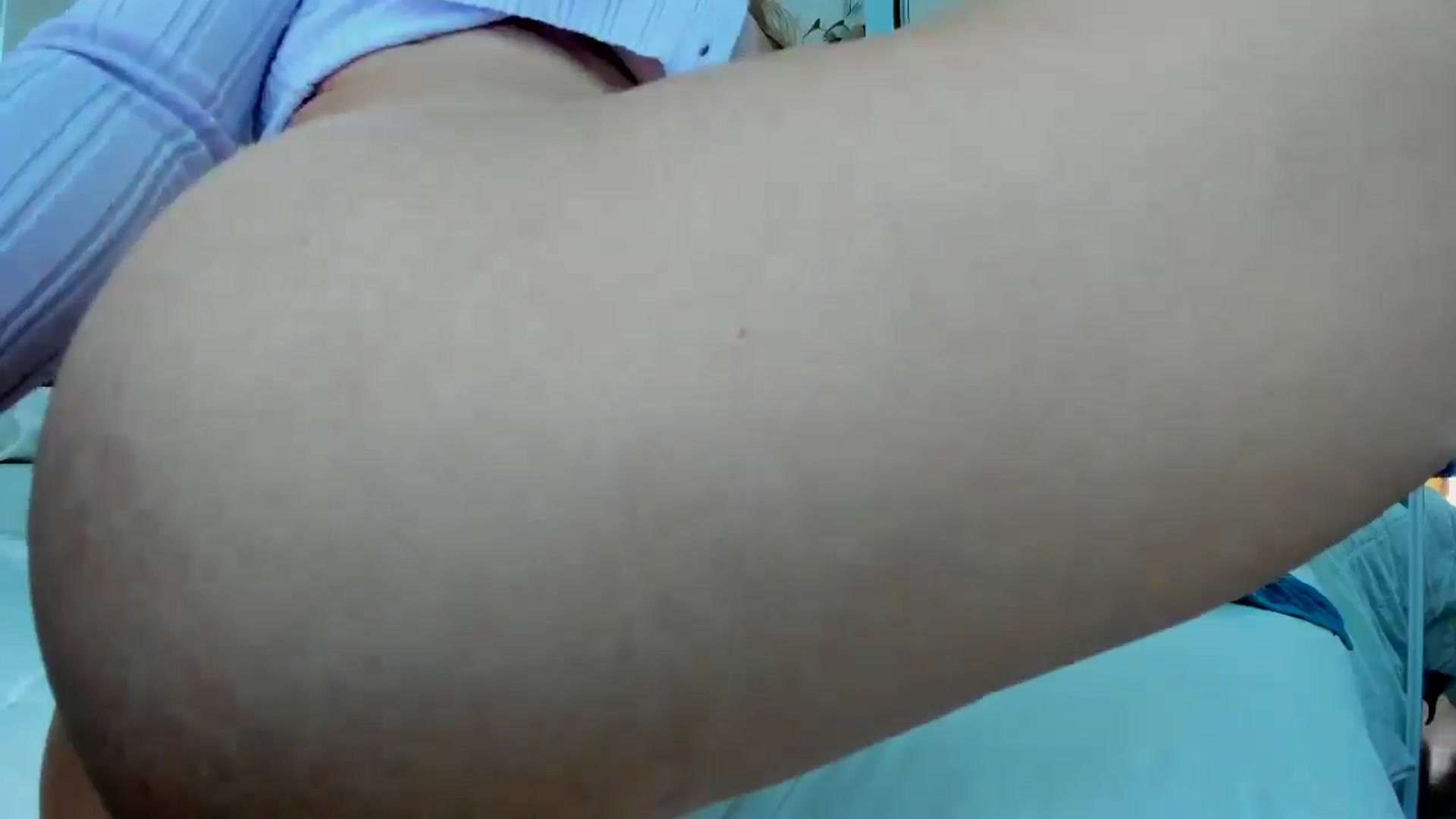 Gallery image thumbnail from thewolfof_MFC's myfreecams stream on, 12/07/2024, 17:11 image 9 of 20
