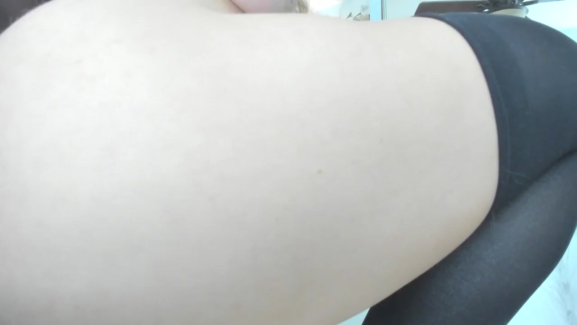 Gallery image thumbnail from thewolfof_MFC's myfreecams stream on, 12/21/2024, 17:22 image 19 of 20