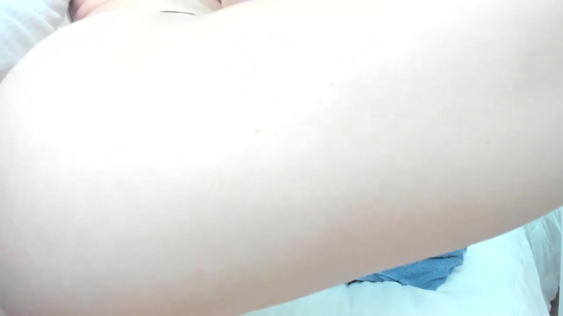 Gallery image thumbnail from thewolfof_MFC's myfreecams stream on, 01/04/2025, 18:19 image 14 of 20