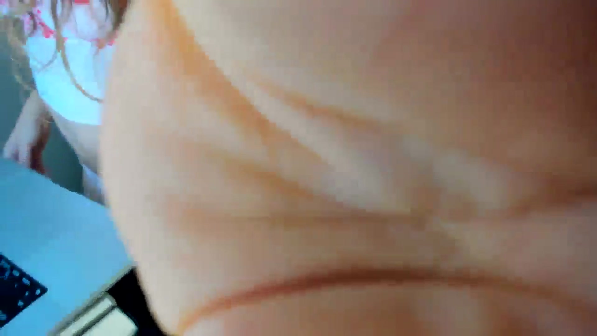 Gallery image thumbnail from thewolfof_MFC's myfreecams stream on, 11/18/2025, 17:25 image 15 of 20