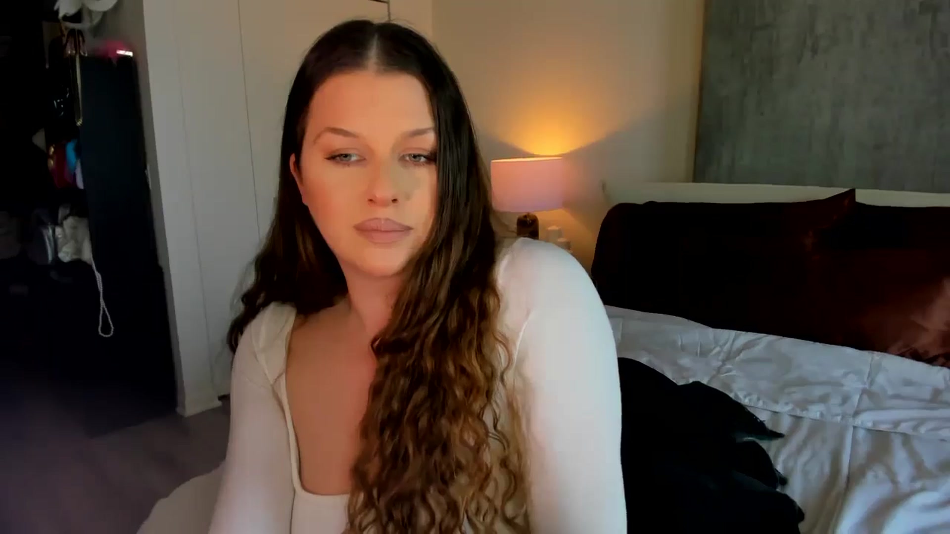 Gallery image thumbnail from thewolfof_MFC's myfreecams stream on, 03/29/2026, 16:31 image 19 of 20