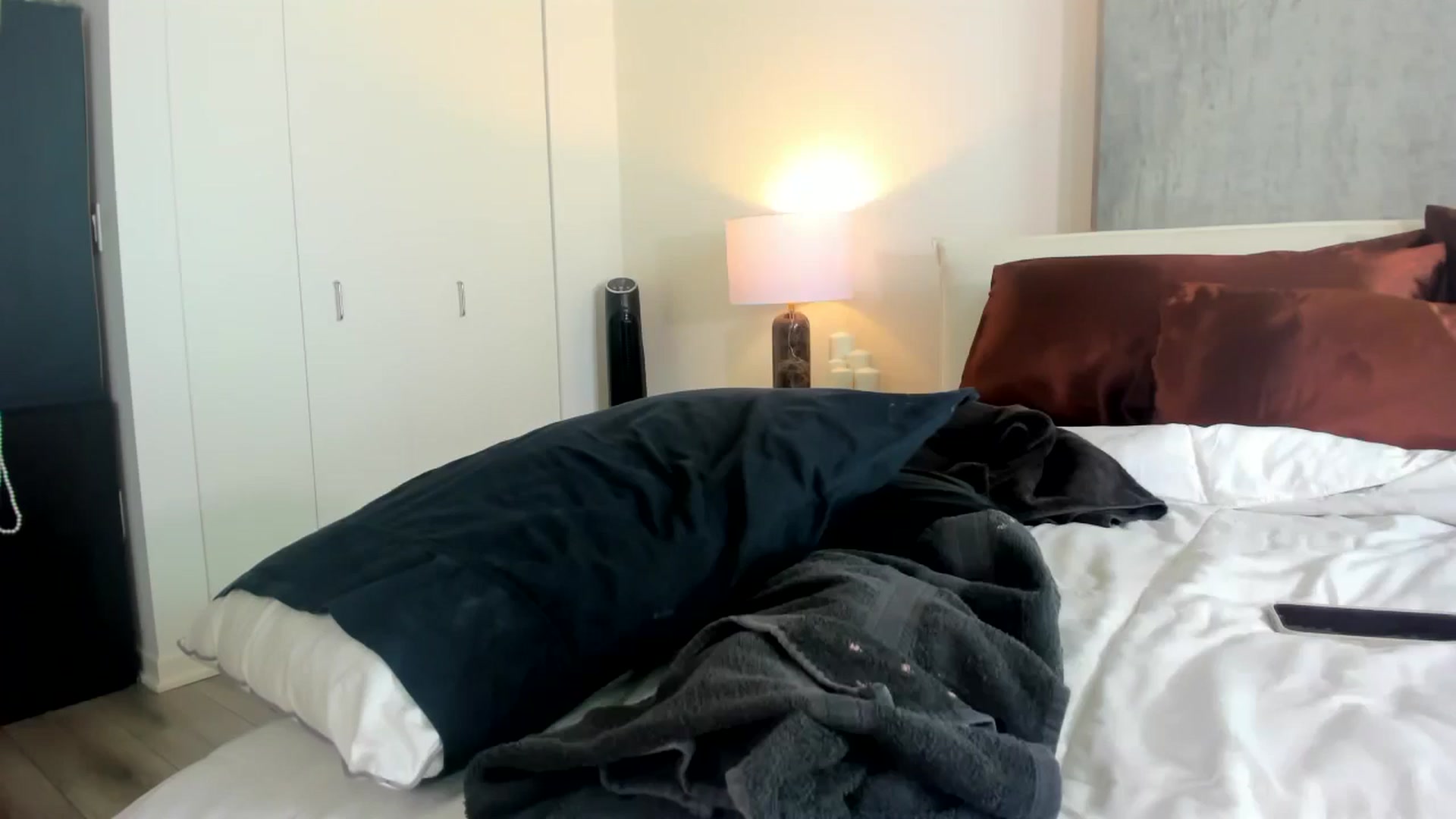 Gallery image thumbnail from thewolfof_MFC's myfreecams stream on, 05/08/2026, 16:26 image 15 of 20